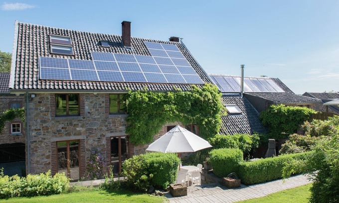 La Reid House | Desnié Farmhouse with Pool
