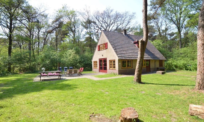 Zuidwolde House | Detached holiday home surrounded by nature