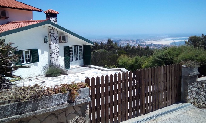 Figueira da Foz House | Detached rustic house with stunning views and relaxing surroundings