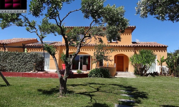 Corneilla-la-Riviere Villa | Detached villa with large garden and 10x5 swimming pool, sleeps 8.