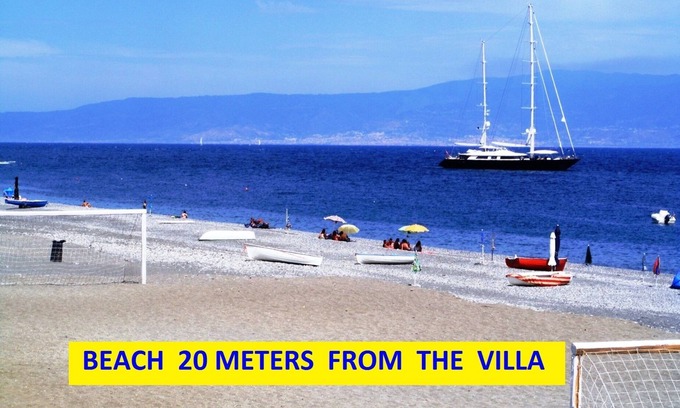 Ali Terme Villa | Detached villa 20m from the sea for stays and spa treatments near Taormina