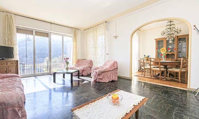 Moconesi Villa | Detached villa with pool and garden in the Ligurian countryside