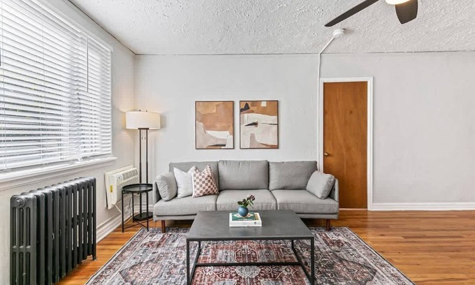 City Park Apartment | Detroit by Modern Midstay/On City Park! #T26