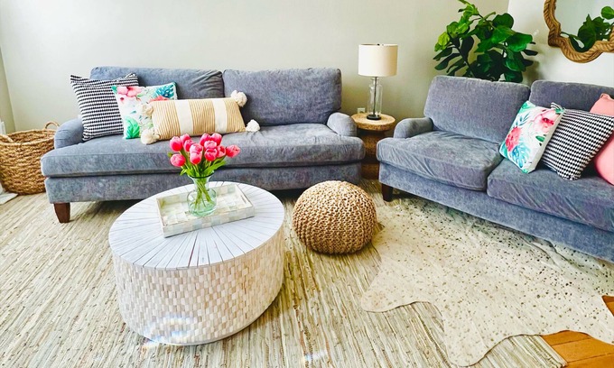 South Side House | Dew Drop Inn ~ 2 Bed 2 Bath Townhouse with Parking and Outdoor Seating!