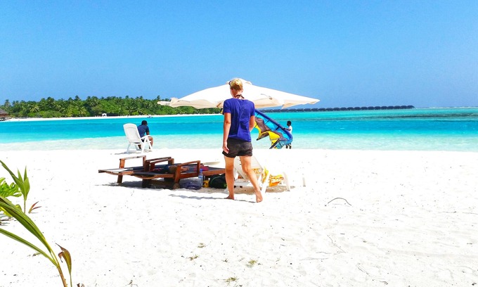 Dhiffushi House | Dhiffushi White Sand Beach Hotel