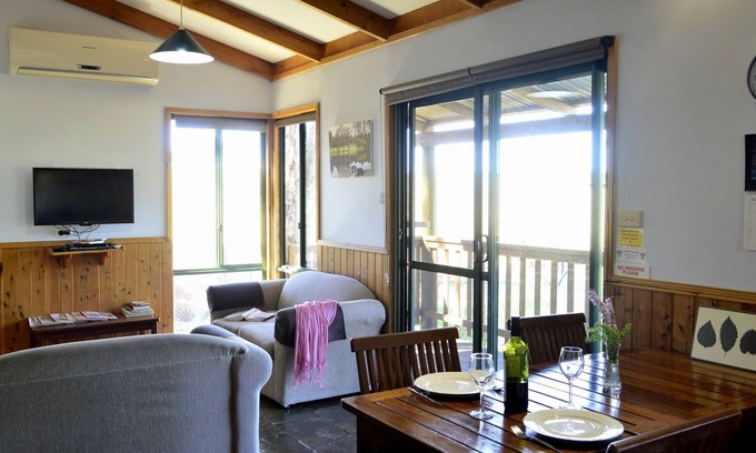 Middlesex Cottage | Diamond Forest Farm Stay