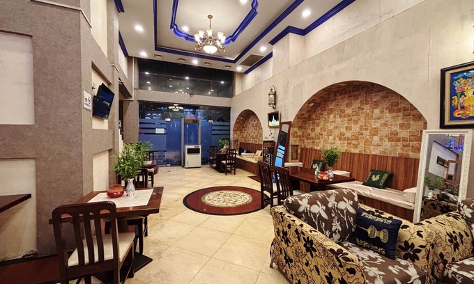 Insein Hotel | Diamond Lake Hotel KTV&Dancing Bar