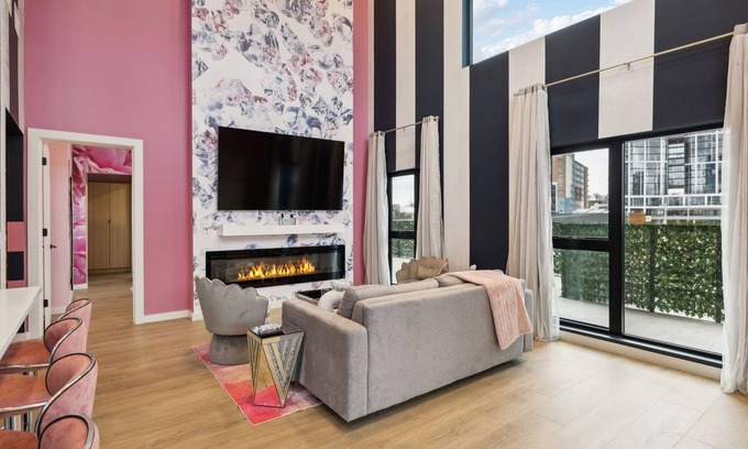Eighth Avenue Condo | Diamonds Are Forever Bridal Condo- Walk to Broadway, Heated Pool, Gym, Parking