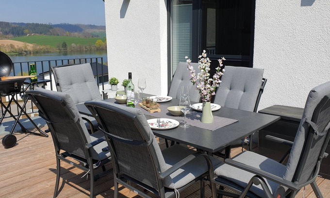 Heringhausen House | Diemelblick acht - Sauna. Family friendly. Dog allowed.