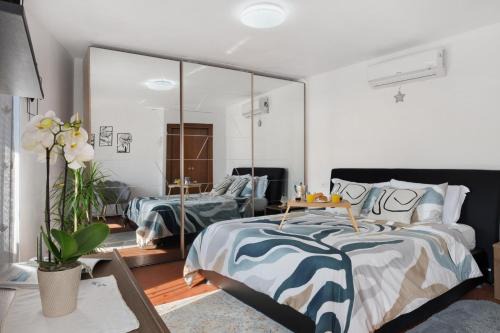 Lierna House | Dina’s Flower House