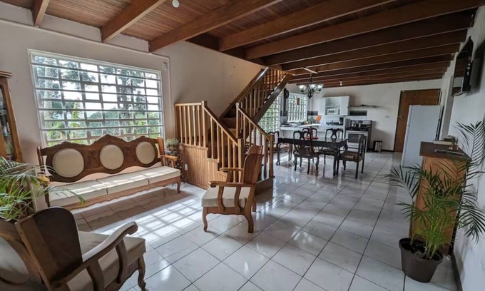 San Antonio de Belen House | Discover beautiful family house in San Jose near airport, only at 40min - 30KM