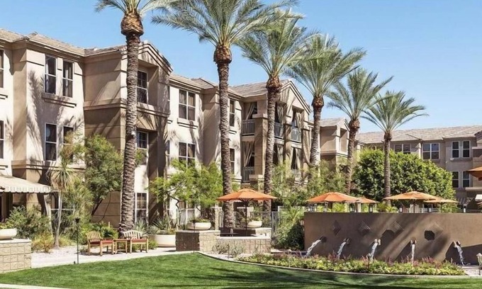 Gainey Village Villas Resort | Discover Ideally Located Suites in Gainey Ranch AZ w/Free Parking & Breakfast!