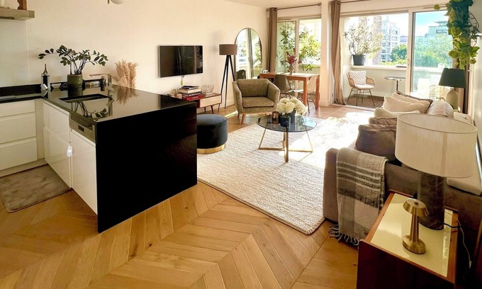 Amerique Apartment | Discover Paris and stay Beautiful & Cozy Apartment in the Jourdain Village.