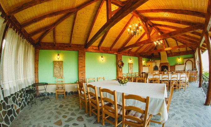 Apoldu de Sus Ski Chalet | Discover the peace and tranquility at Vineyard Chalet.