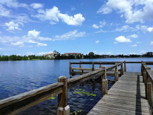 Vista del Lago House | Disney Backyard Oasis