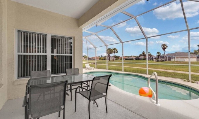 Esprit House | Disney Destination on Golf Course