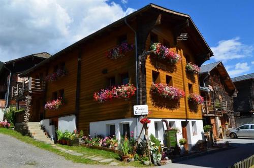 Ritzingen House | Distel