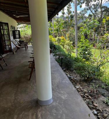 Pinnawala House | Diyagal Villa
