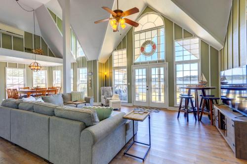Milledgeville House | Dock and Fire Pit Stunning Lake Sinclair Home!