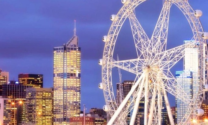 West Melbourne Apartment | Docklands Cosy 1-bedroom apartment with WiFi, Gym, Pool & Garden Terrace.