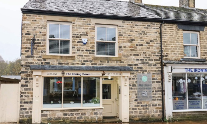 Padfield Cottage | DOCTOR'S GATE, character holiday cottage in Glossop
