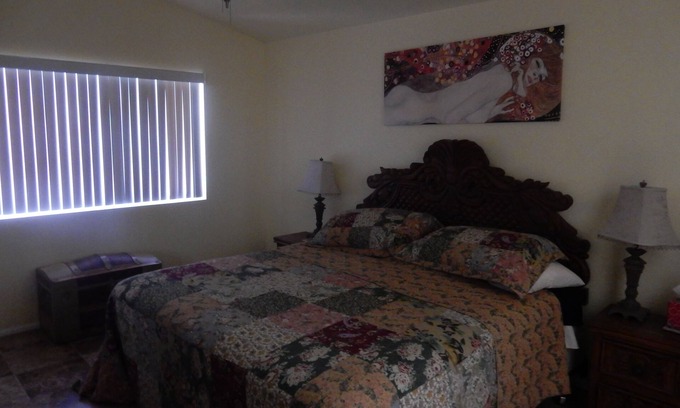 Cambria House | dododododo