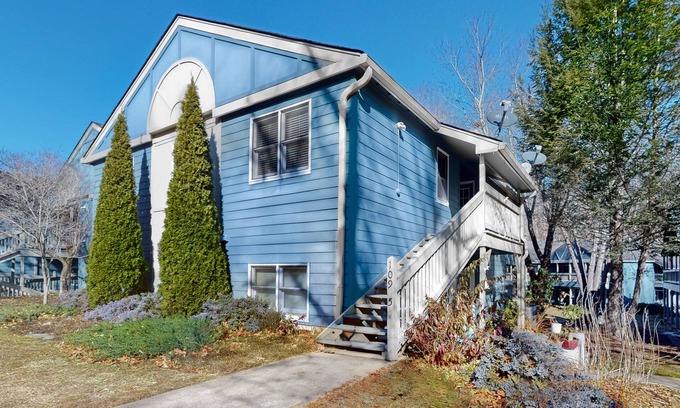 Lake Junaluska Condo | Dog-friendly condo with a renovated kitchen plus access to a pool & tennis