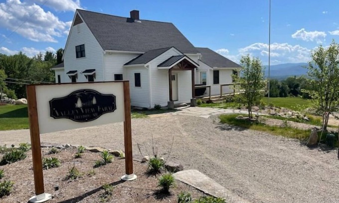 Freedom House | Dog Friendly, Modern Retreat w/Stunning View