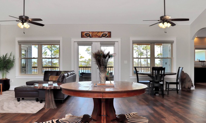 Cape San Blas House | 🌊Dog Friendly-Private Bayfront Dock-Across from Beach-Treetops🌊