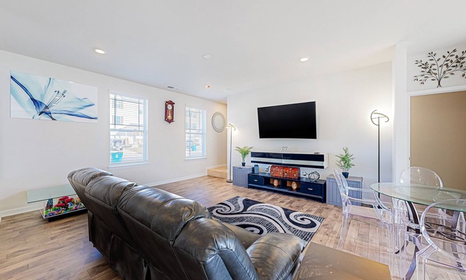Wyoming House | Dog-friendly townhouse with enclosed backyard, grill, streaming, fireplace, AC