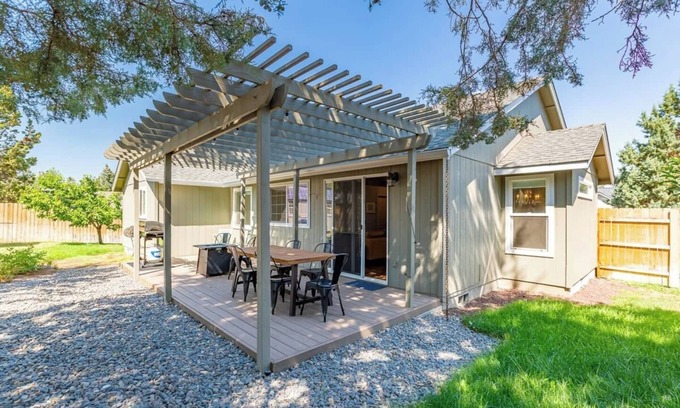 Mountain View House | Dog Ok | 5min to Restaurants | Patio