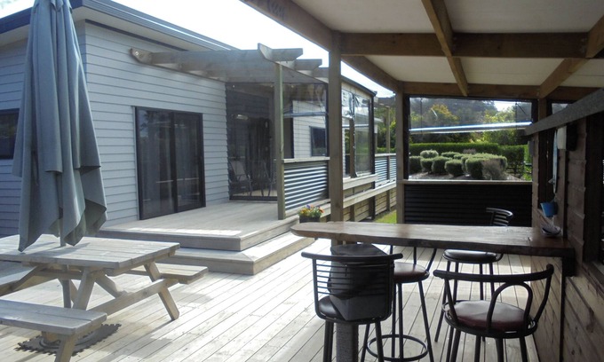 Kuaotunu House | DOGFRIENDLY