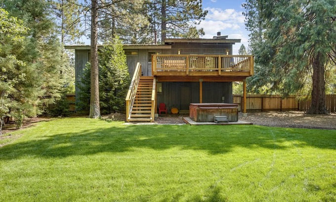 Lake Forest House | Dollar Hill Four Bedroom