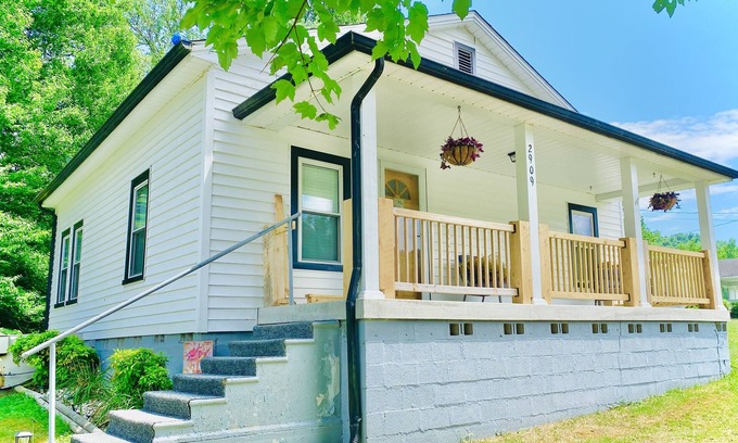 Newcomb House | Dolly Elvis Cash Inspired Home in Pioneer- Royal Blue, Tackett & Sundquist