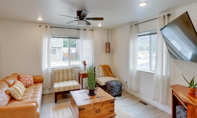 Lewis House | Dolores Townhome with Mountain Views Near River!