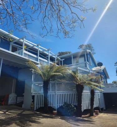 Denhams Beach House | Dolphinview