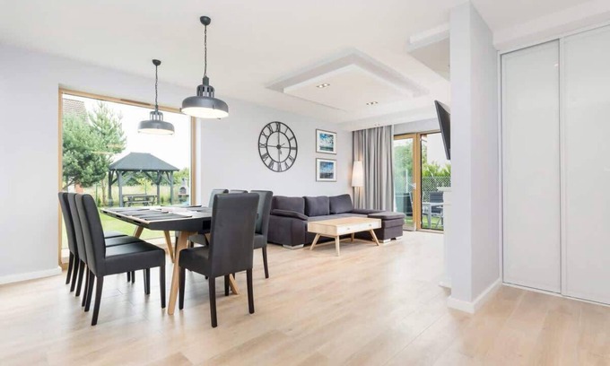 Kolczewo House | Dom Posejdon | Kołczewo | Prestige House | Garden & Parking