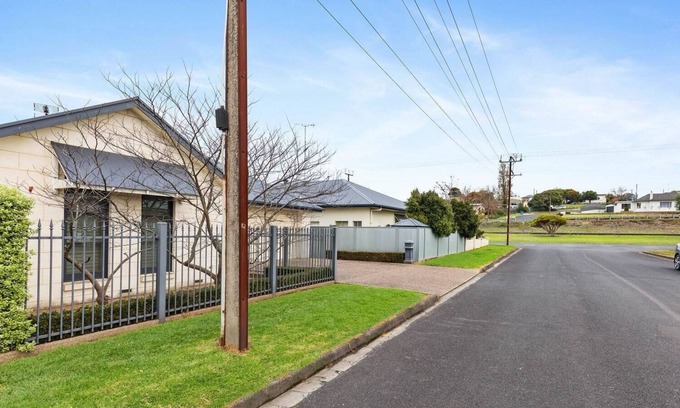 Mount Gambier Apartment | Domain Two Apartment