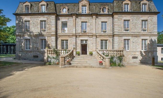 Langogne Hotel | Domaine De Barres