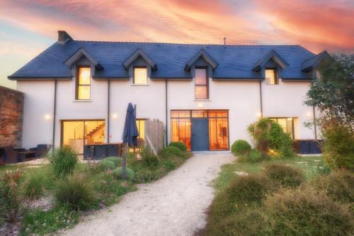 Plonevez-Porzay House | Domaine de Kerantroad