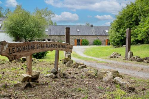 Plounerin House | Domaine de la Blanche Hermine