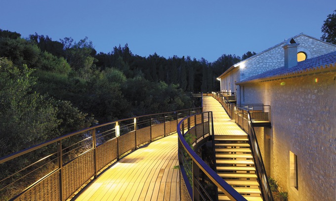 Les Baux-de-Provence Hotel | Domaine de Manville