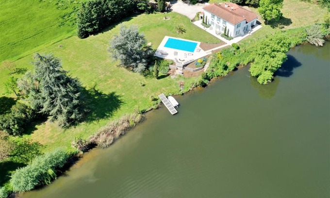 Le Temple-sur-Lot Bed & Breakfast | Domaine du Beau Rivage