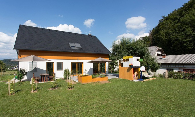 Medvode Apartment | DOMOVOJ, Luxury apartment, private entrance, sauna, terrace, near Ljubljana