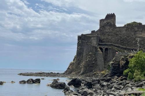 Aci Castello House | donna serena Aci Castello