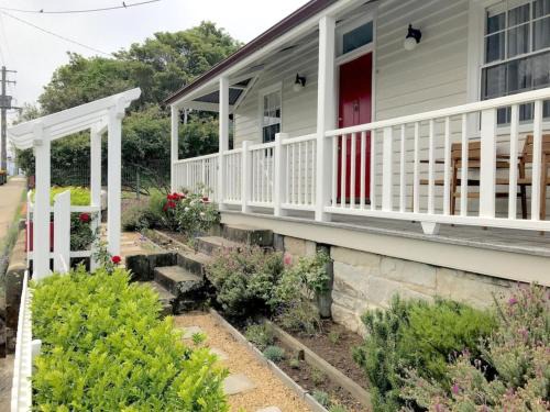Milton House | Donovan's Cottage