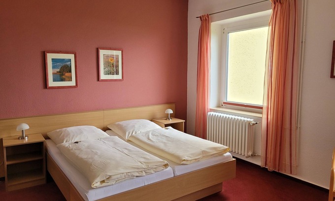 Sundhagen Apartment | Doppelzimmer - Gästehaus Niederhof