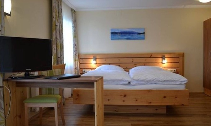 Attersee Apartment | Doppelzimmer Kronberg - Hotel Hemetsberger