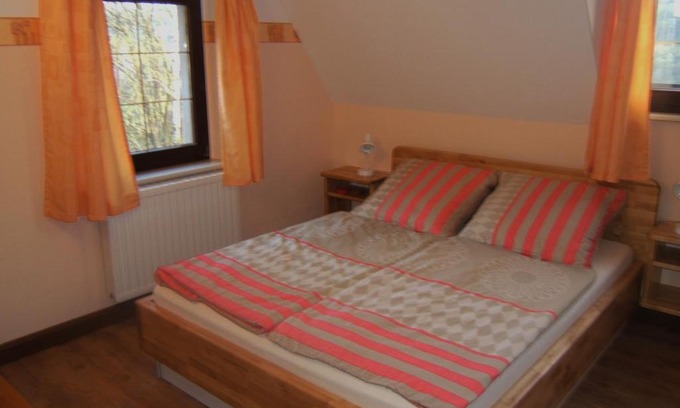 Prossen Apartment | Doppelzimmer Liliensteinblick 1.OG