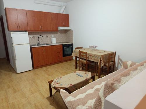 Neapoli Apartment | Dora and Sandy apartments 2
